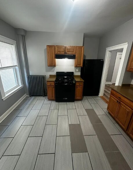 Building Photo - 27 Deering Rd