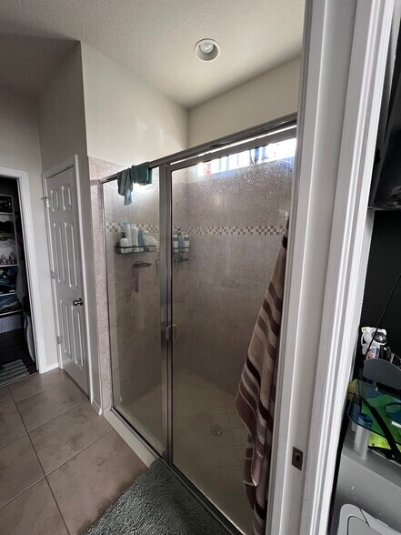 Building Photo - 687 Petal Mist Ln