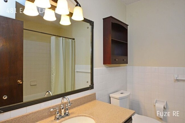 Building Photo - 481 W Eagle Lake Dr