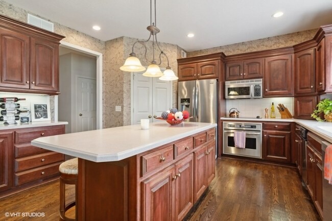 Building Photo - 9669 Cailler Dr