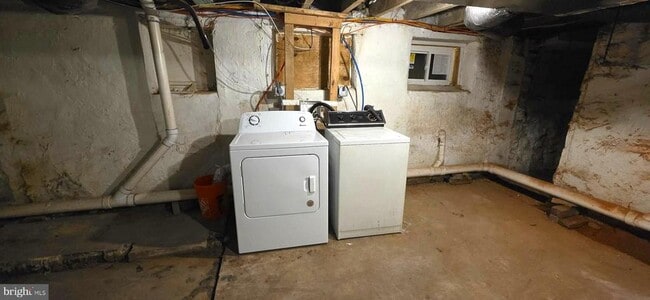 Building Photo - 4527 N Carlisle St