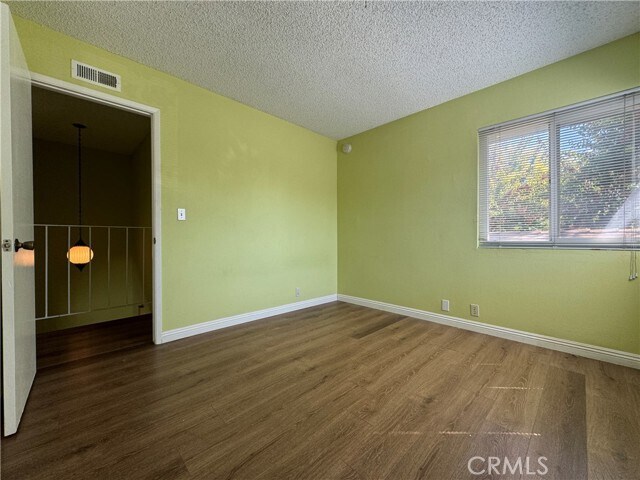 Building Photo - 1472 Forest Glen Dr