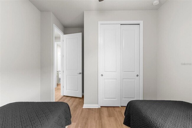 Building Photo - 12450 Somatic Ct