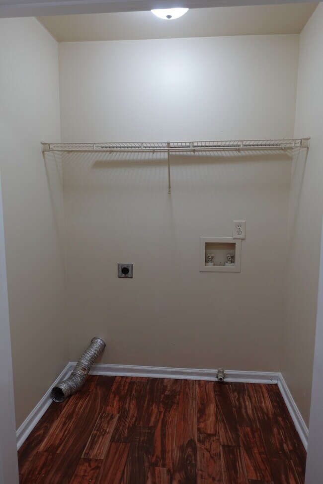 Laundry Upstairs - 264 James Albert Johnson Ave