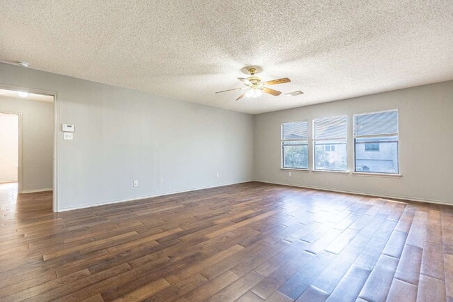 Building Photo - 8423 Parry Path