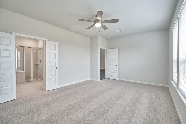 Building Photo - 28011 Clapton Path