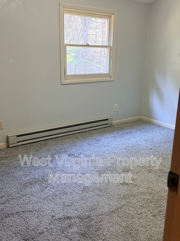 Building Photo - 184 Wyndale Dr