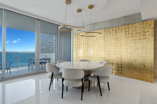 Building Photo - 300 Biscayne Blvd