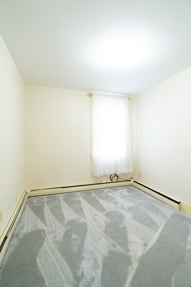 Rear Bedroom - 100 N Main St