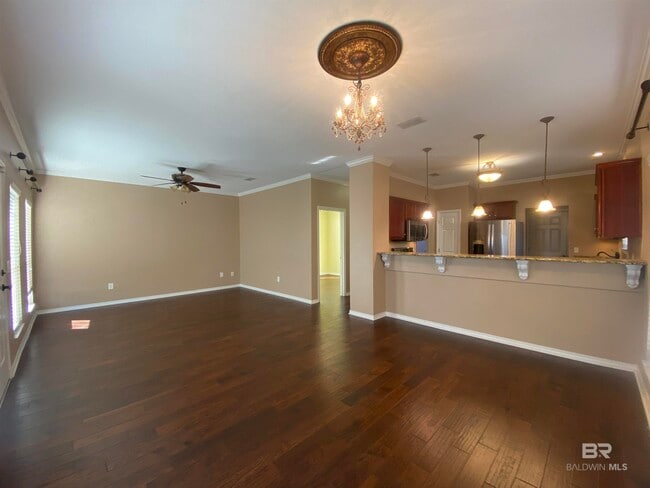 Building Photo - 33171 Stables Dr