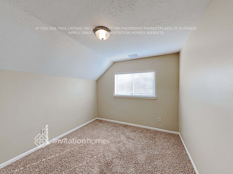 Building Photo - 2623 Foxden Dr