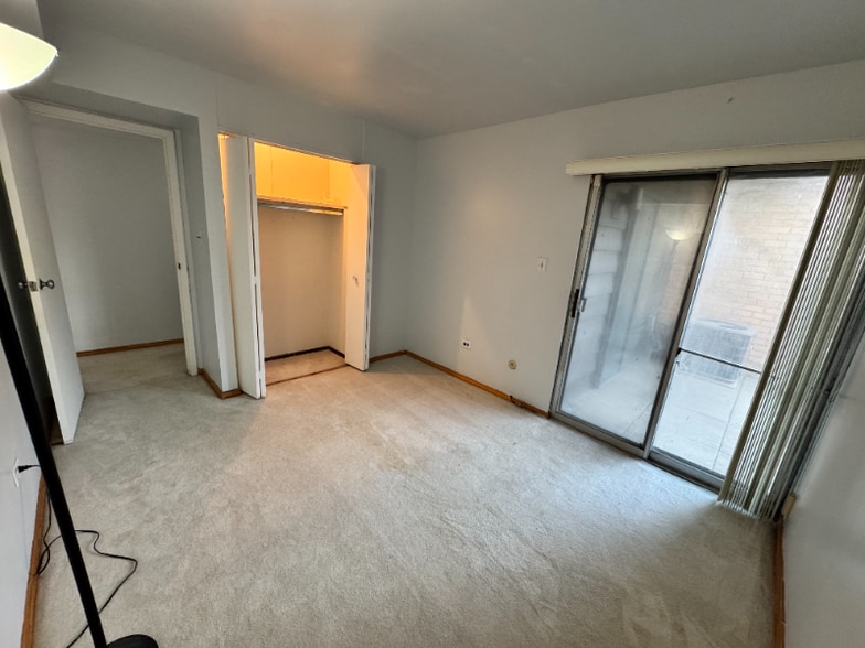 Building Photo - 6139 Knoll Wood Rd