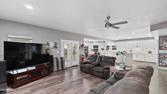 Building Photo - 871 Via Alegre Ln