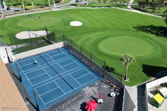 Building Photo - 216 Palm Dr