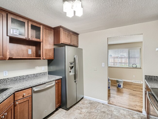Building Photo - Cozy 3 Bed in the Highlands COMING SOON!!!!
