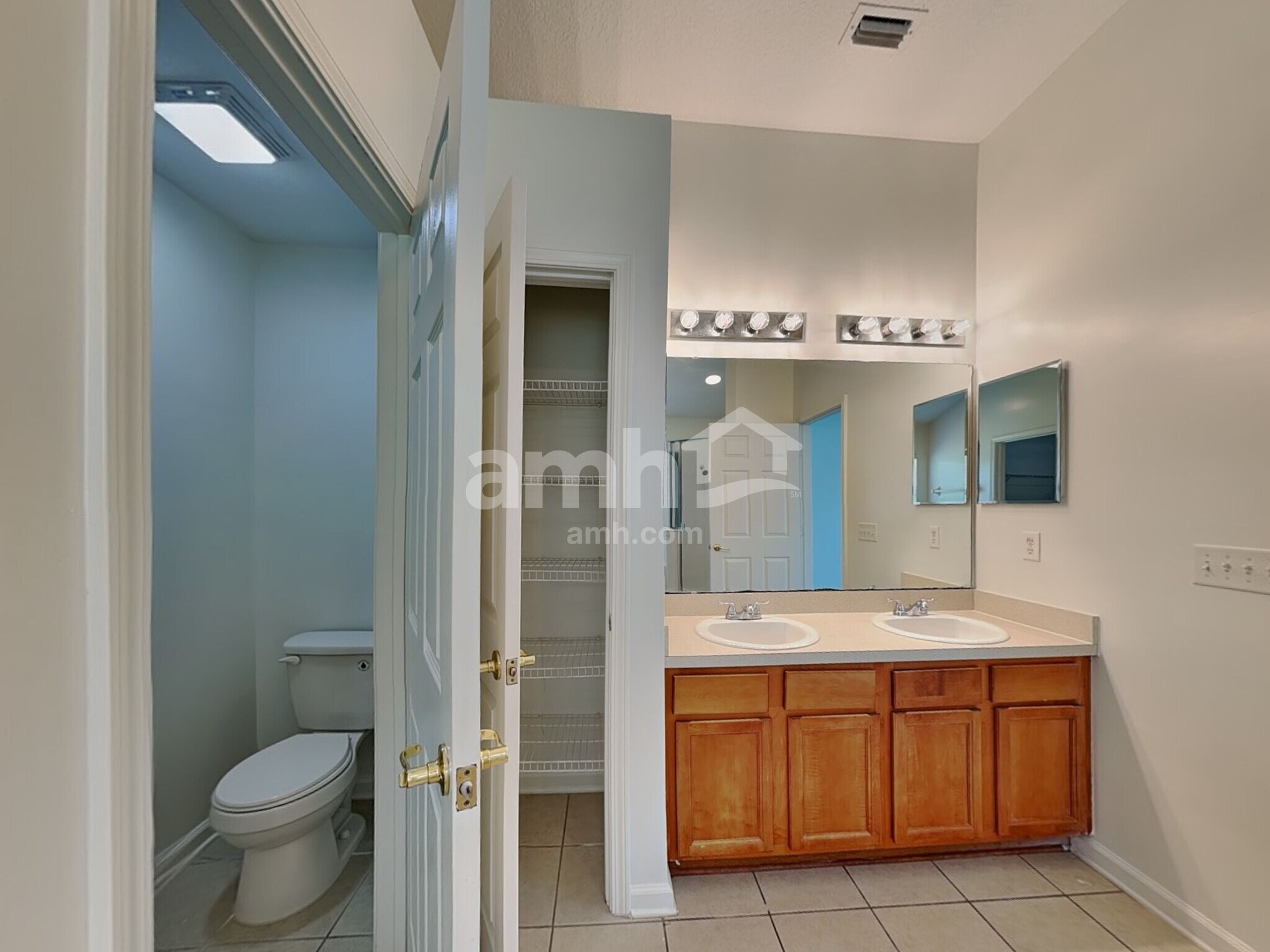 Building Photo - 3748 Juliet Leia Cir S