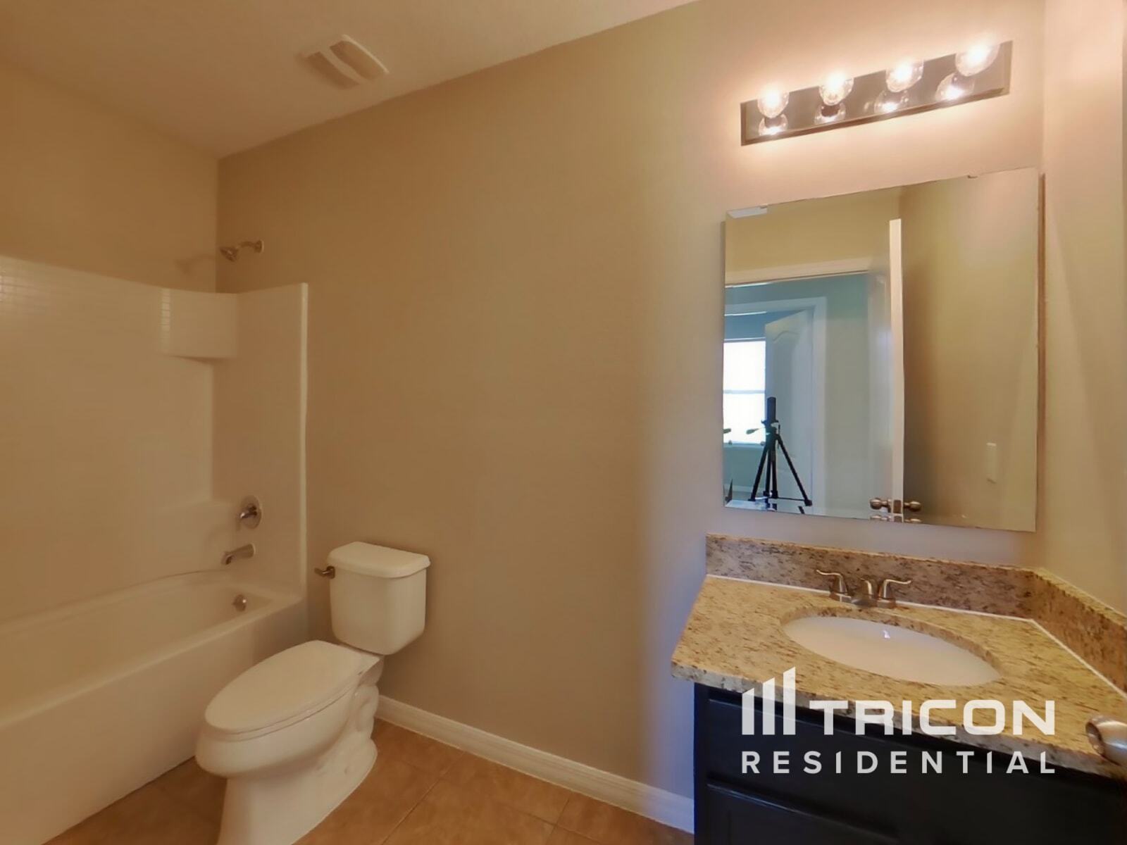 Building Photo - 1617 Tamarind Rd