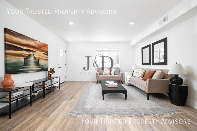 Building Photo - 6750 N Elman St