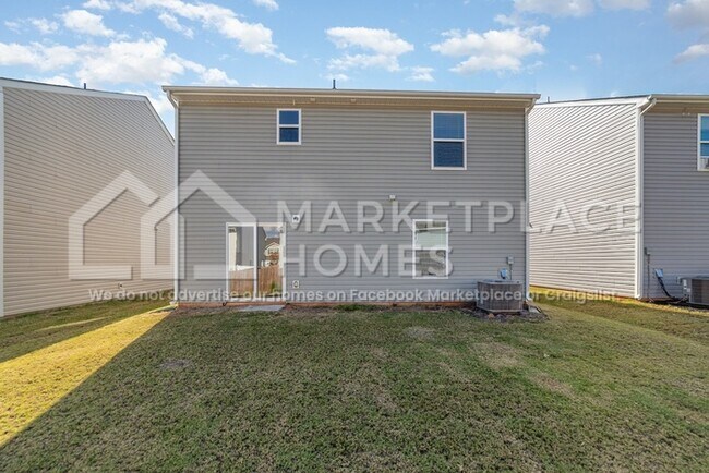 Building Photo - 3051 Cres Lk Ln