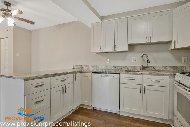 Building Photo - 2574 Riva Rd