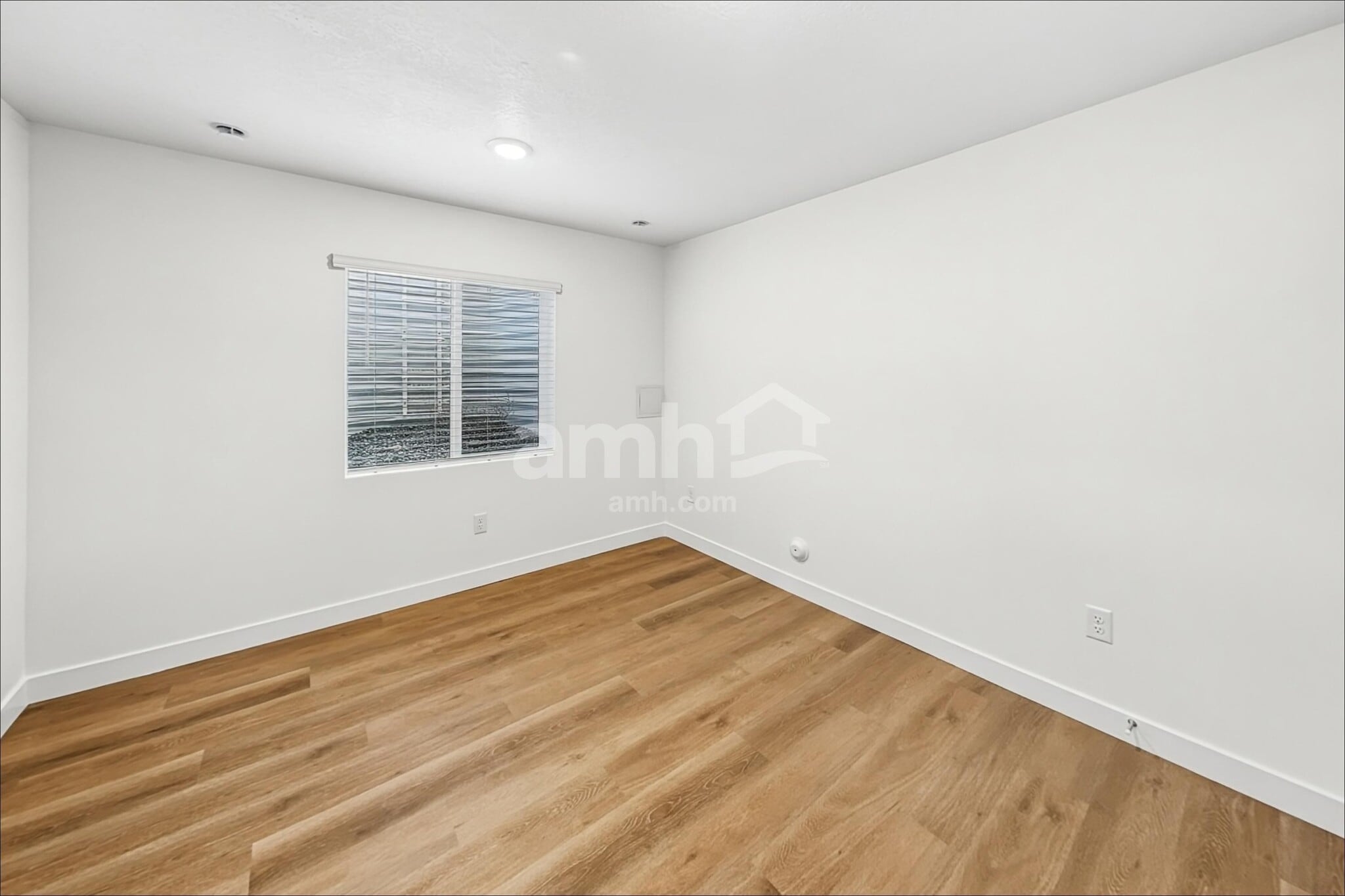 Building Photo - 1276 S Brixton Avenue