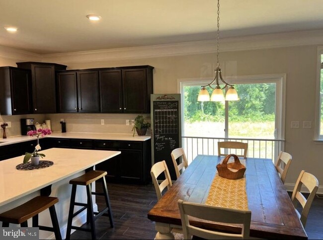 Building Photo - 111 Zoe Wy