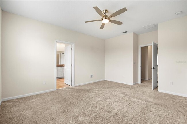 Building Photo - 9819 Red Eagle Dr