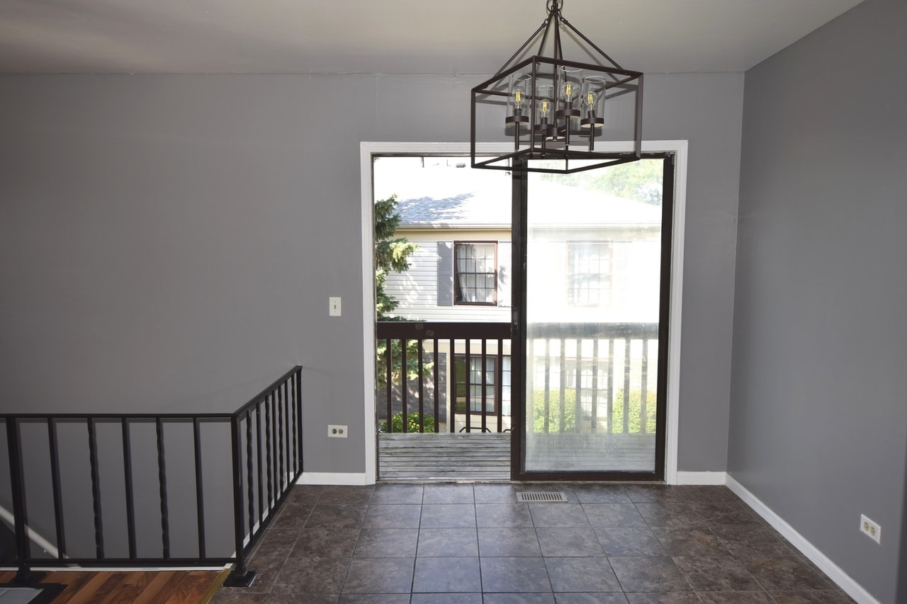 Building Photo - 1259 Inverrary Ln