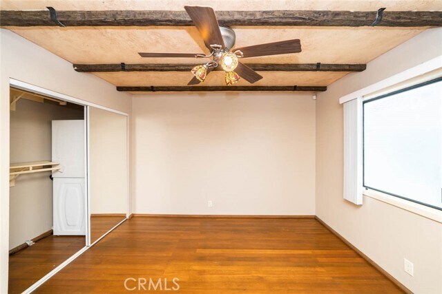 Building Photo - 1534 Buena Vista