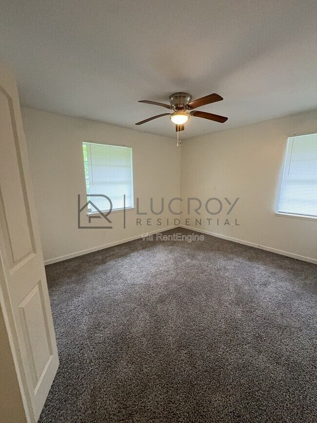 Building Photo - 1513 Maria Dr