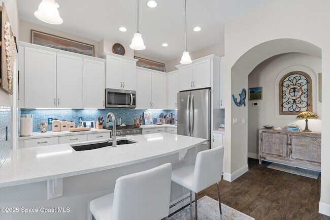 Building Photo - 6913 Vista Hermosa Dr