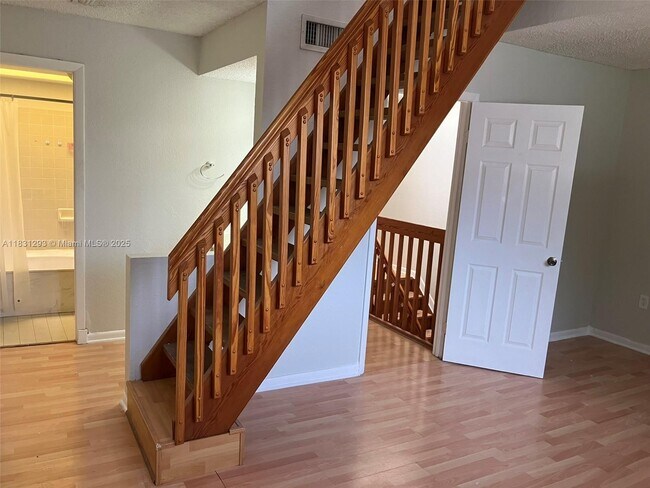 Building Photo - 13036 SW 88th Terrace N