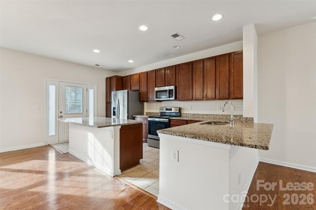 Building Photo - 10439 Benfield Rd