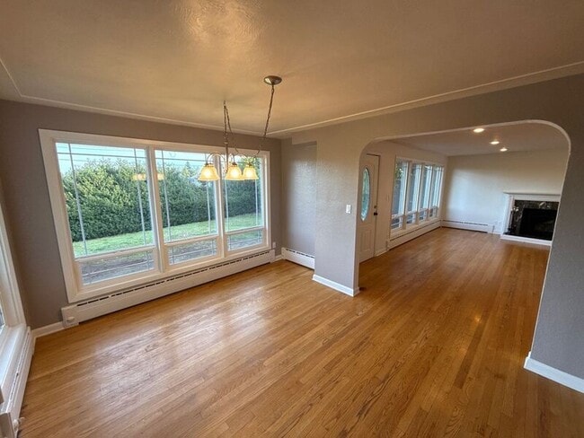 Building Photo - 1740 Glen Creek Rd NW