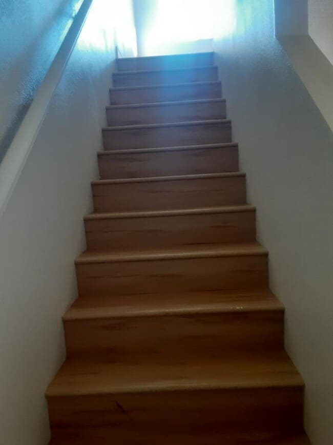 Building Photo - 410 Valley Cir