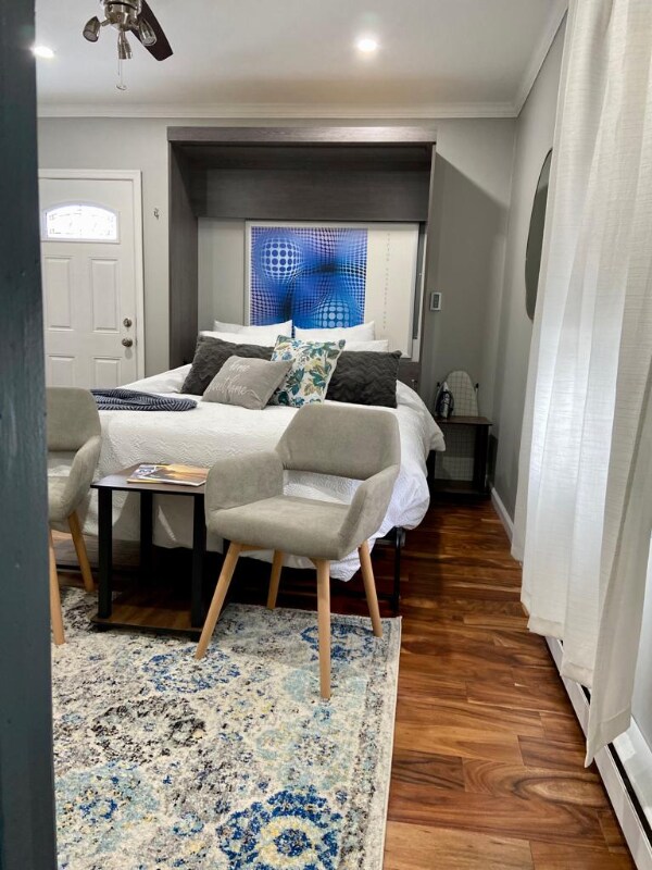 Building Photo - 102 Meadow Run Ln