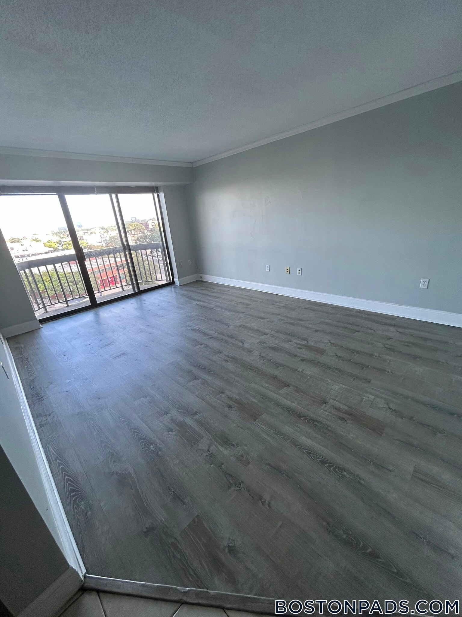 Building Photo - 15 N Beacon St