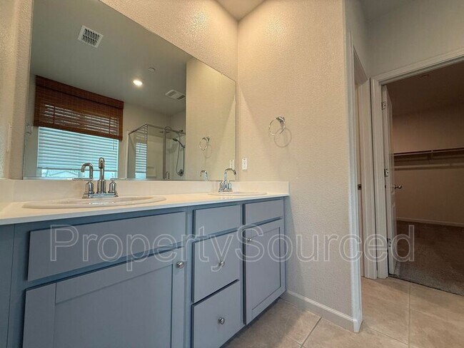 Building Photo - 15535 Ortega St