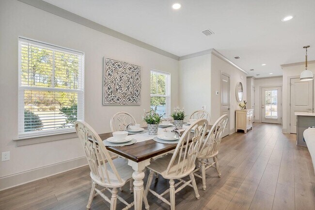 Building Photo - 35 Golden Bell Ct