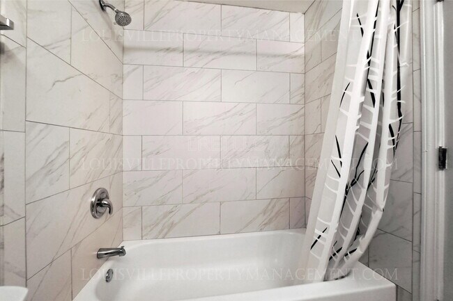 Building Photo - 3817 Klondike Ln