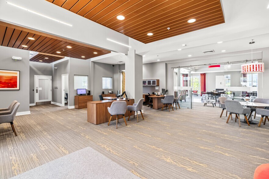 Building Photo - Bexley at Brier Creek