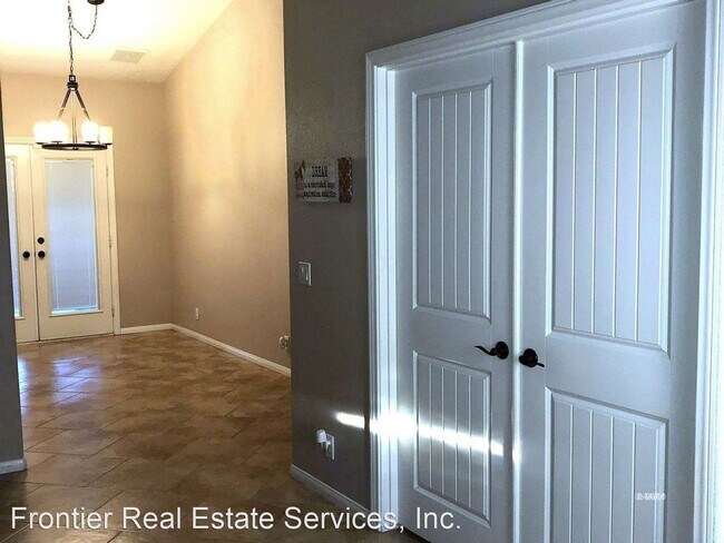 Building Photo - 4 br, 2 bath House - Place 416 Abigail St