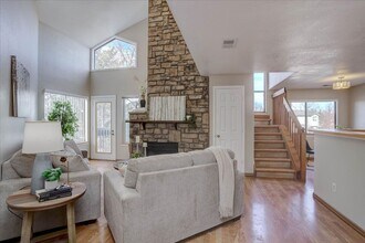 Building Photo - 2-Story Condo, Wood Flrs Wood FP