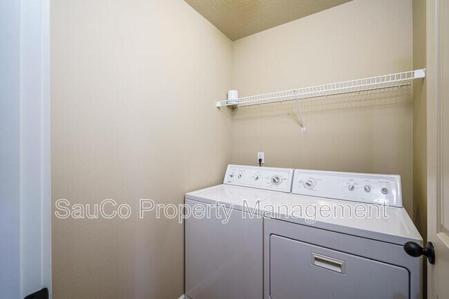 Building Photo - 2973 25th Ave