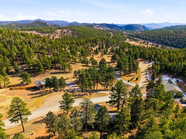 Building Photo - 191 Diamond Dr