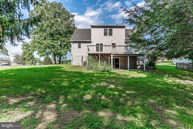 Building Photo - 121 Nottingham Ct