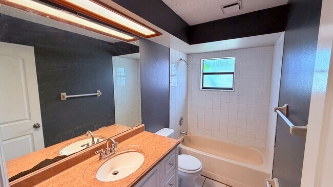 Building Photo - $500 OFF A MONTHS OF RENT IF YOU APPLY BEFORE MAY 12TH. Pet-Friendly 3BR Home with Spacious Yard ...