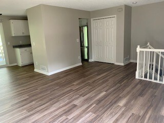 Building Photo - 1058 80th Ave N