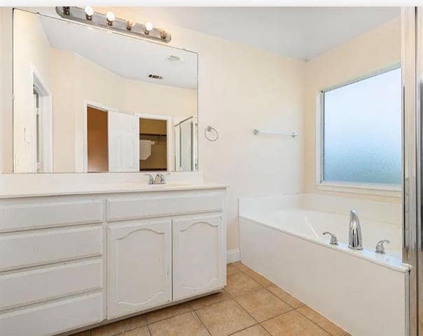 Building Photo - 11801 Cottontail Dr