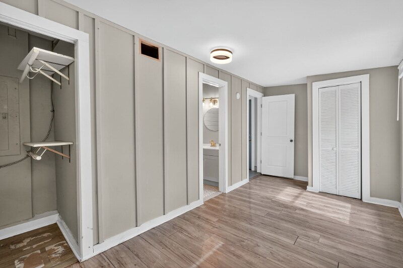 Building Photo - 2348 37th St S